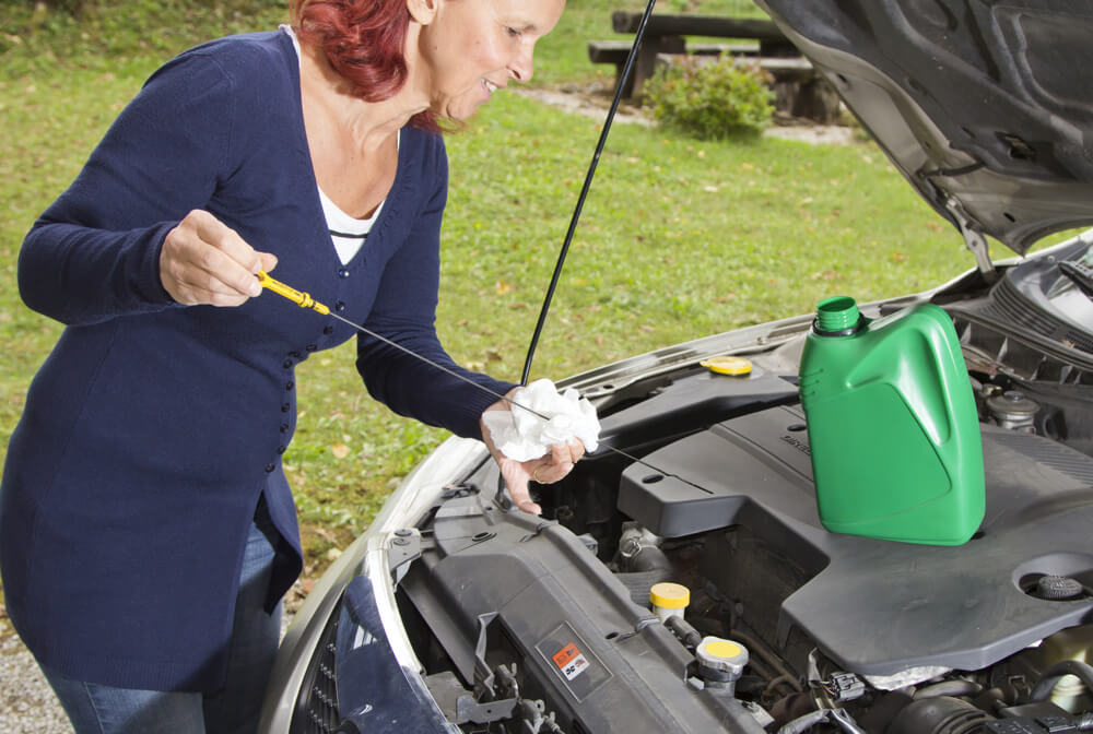 Oil_change (1).jpg Oil_change (1).jpg